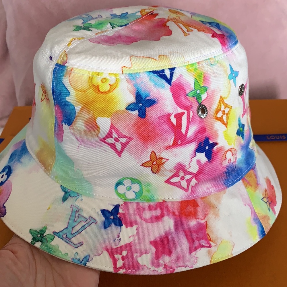 Louis Vuitton Monogram Watercolor Bucket Hat Sz58